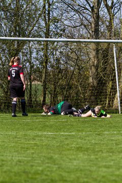 Bild 245 - Frauen SV Frisia 03 Risum Lindholm - Heider SV : Ergebnis: 8:0